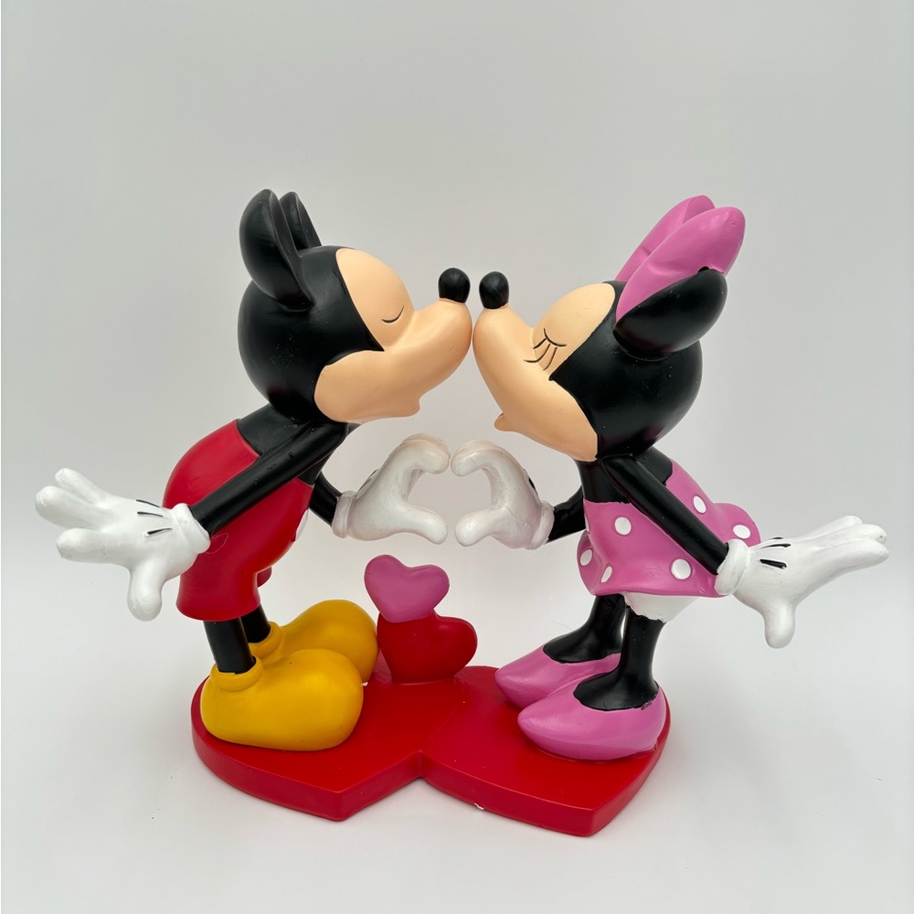 Mickey and Minnie Mouse Kissing & Heart Hands Resin Clay Valentines Decor Piece